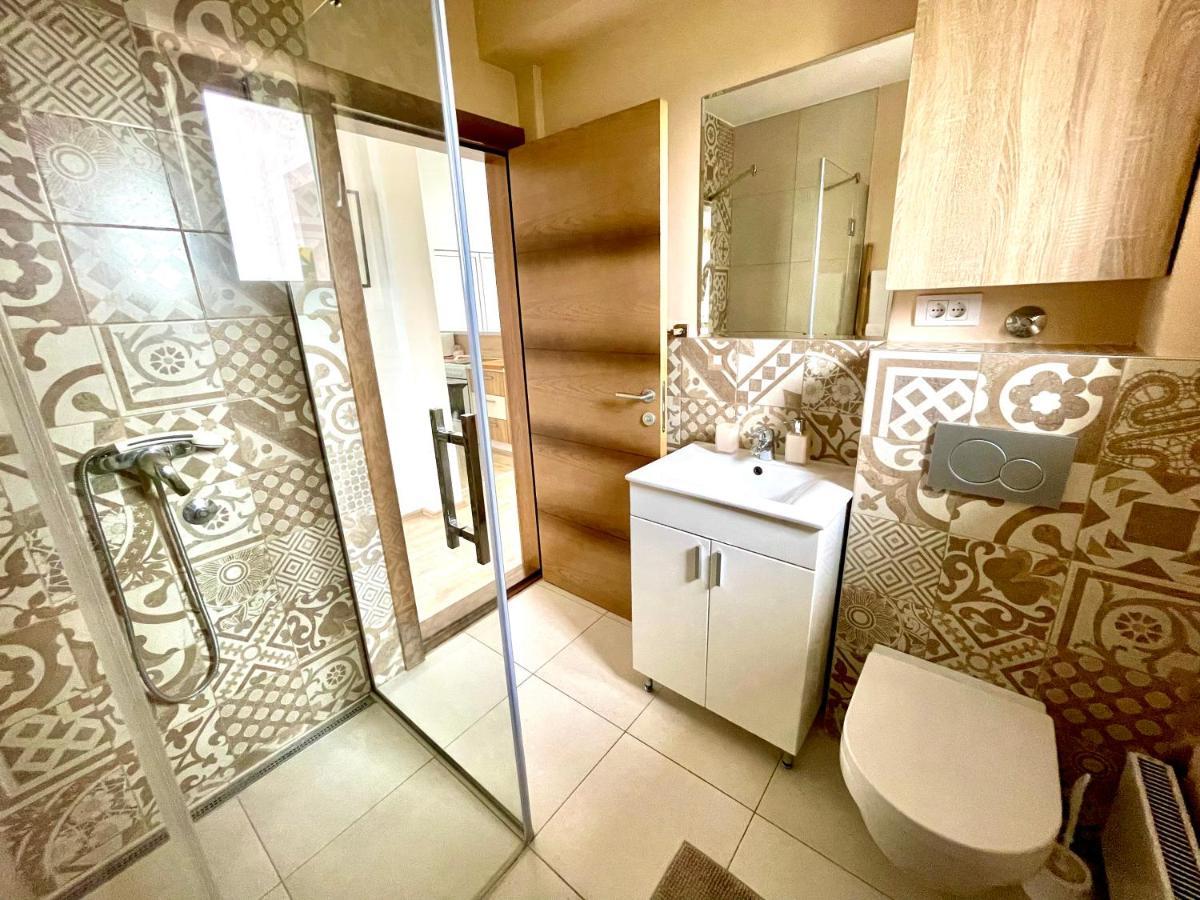 Cozy Apartments In Belgrade, Cukarica, Zeleznik, Free Parking And Wifi Zewnętrze zdjęcie