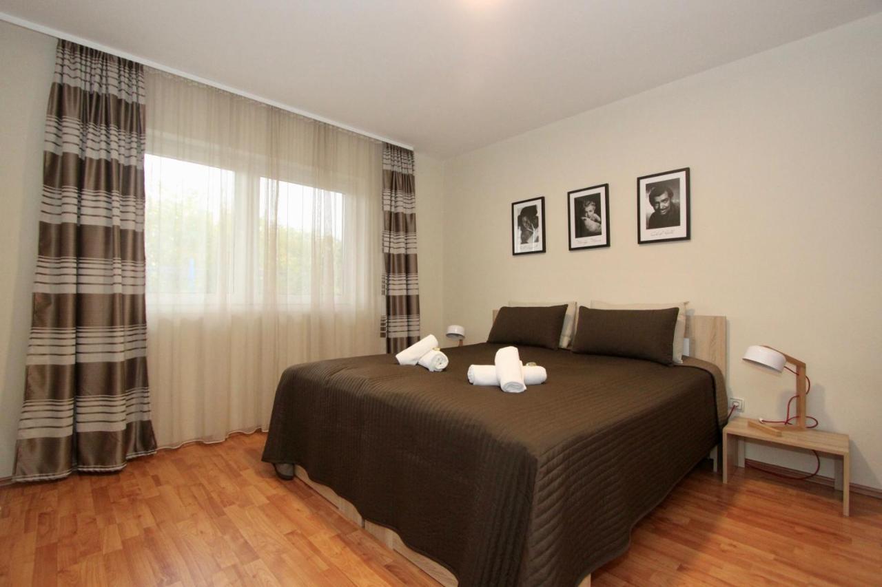 Cozy Apartments In Belgrade, Cukarica, Zeleznik, Free Parking And Wifi Zewnętrze zdjęcie