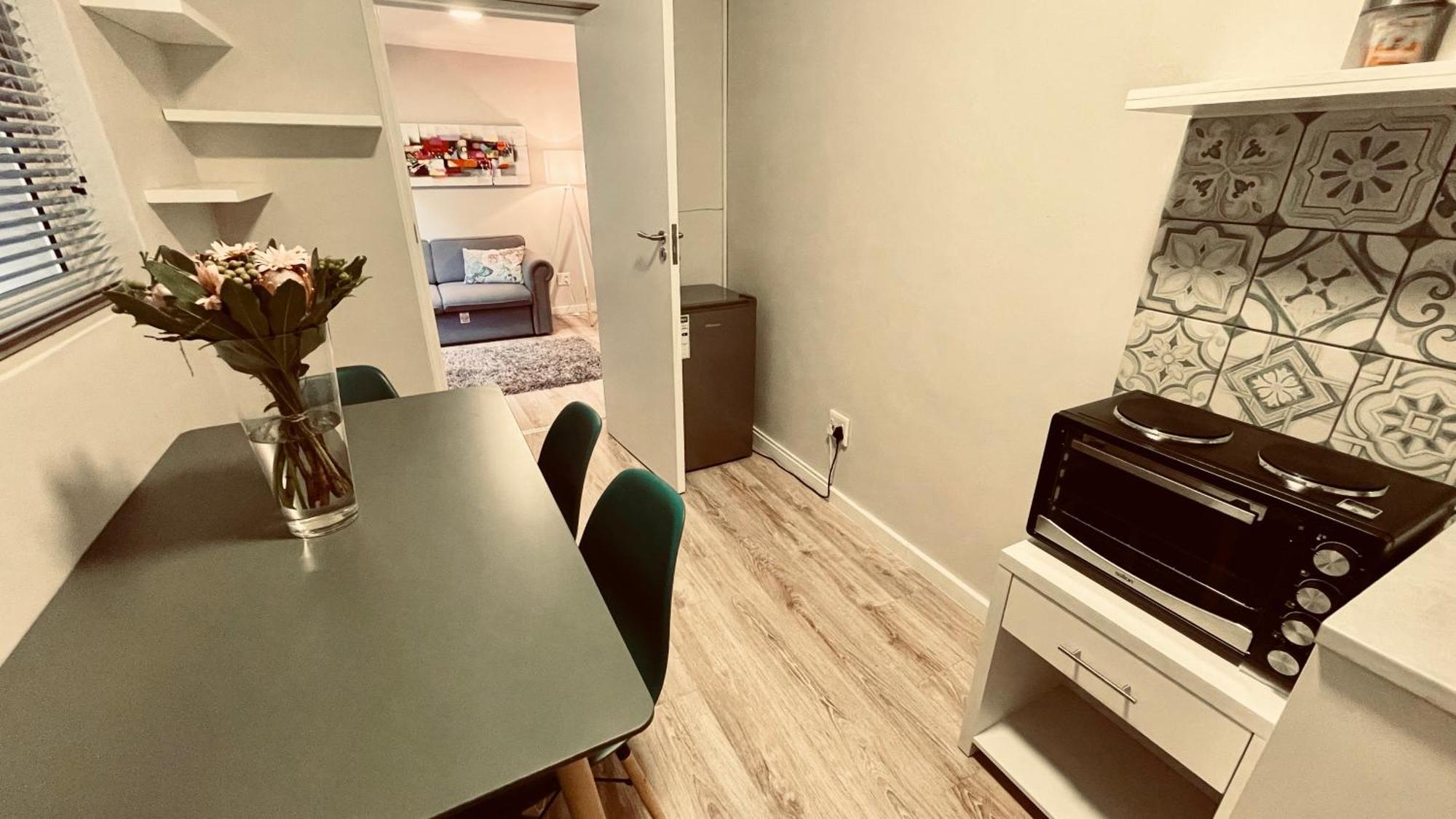 Cozy Apartments In Belgrade, Cukarica, Zeleznik, Free Parking And Wifi Pokój zdjęcie